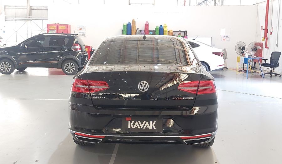 Volkswagen Passat 2.0 TSI HIGHLINE DSG Sedan 2017