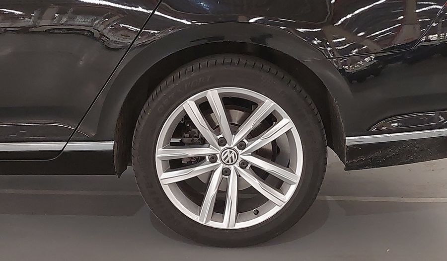 Volkswagen Passat 2.0 TSI HIGHLINE DSG Sedan 2017