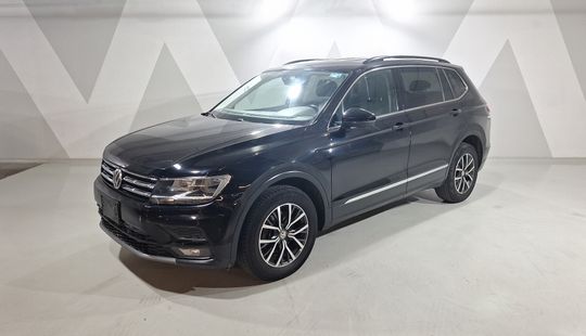 Volkswagen • Tiguan