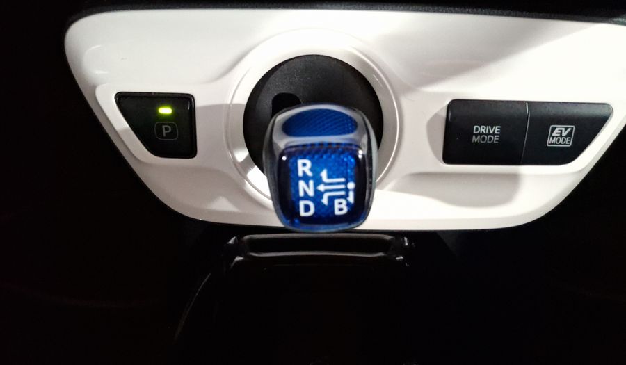 Toyota Prius 1.8 HYBRID PREMIUM SR Hatchback 2018