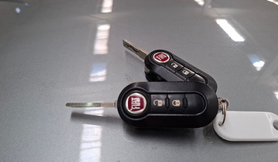 Fiat Mobi 1.0 EASY Hatchback 2017