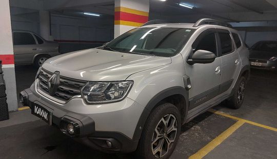 Renault • Duster