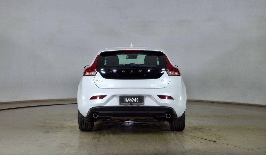 Volvo V40 2.0 D2 AUTO MOMENTUM Hatchback 2019