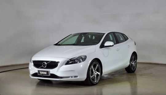 Volvo • V40