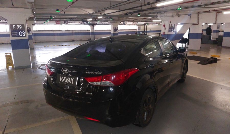 Hyundai Elantra 2.0L 16V FLEX AUTO Sedan 2013