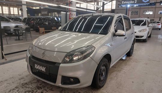 Renault • Sandero