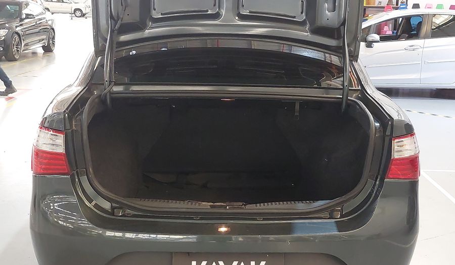 Fiat Grand Siena MPI ATTRACTIVE Sedan 2014