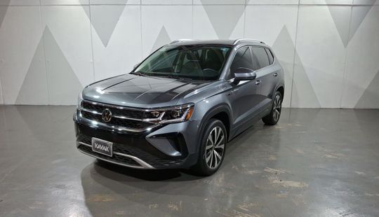 Volkswagen • Taos