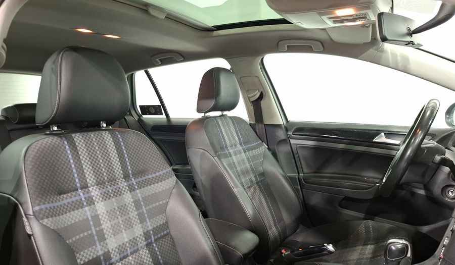 Volkswagen Golf 1.4 STYLE DSG Hatchback 2017