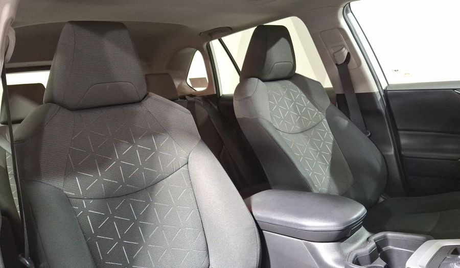 Toyota Rav4 2.5 XLE AUTO Suv 2021