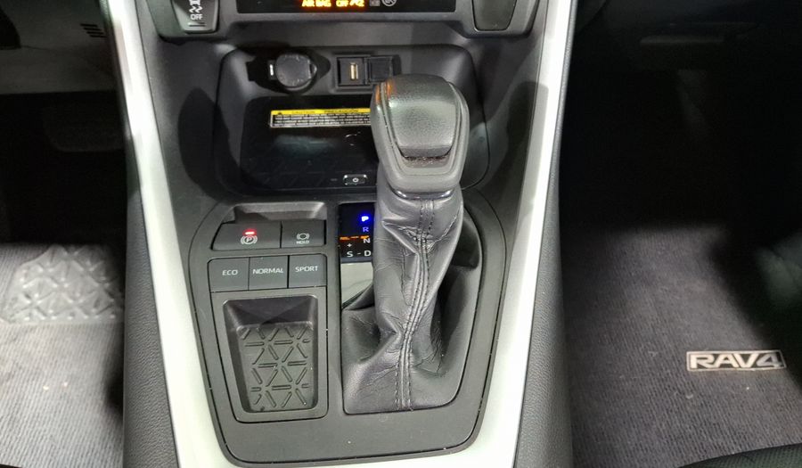 Toyota Rav4 2.5 XLE AUTO Suv 2021