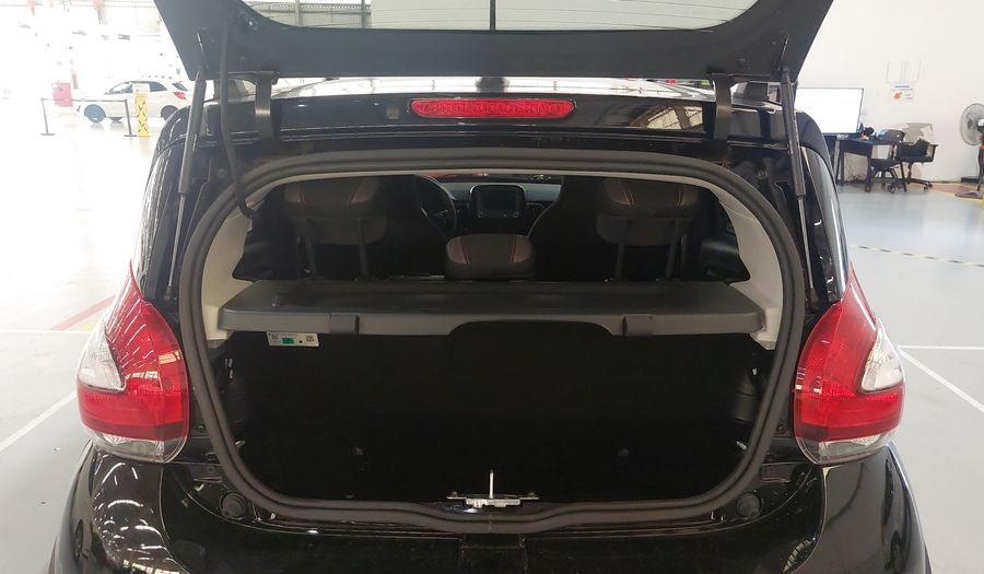 Fiat Mobi 1.0 TREKKING MT Hatchback 2025