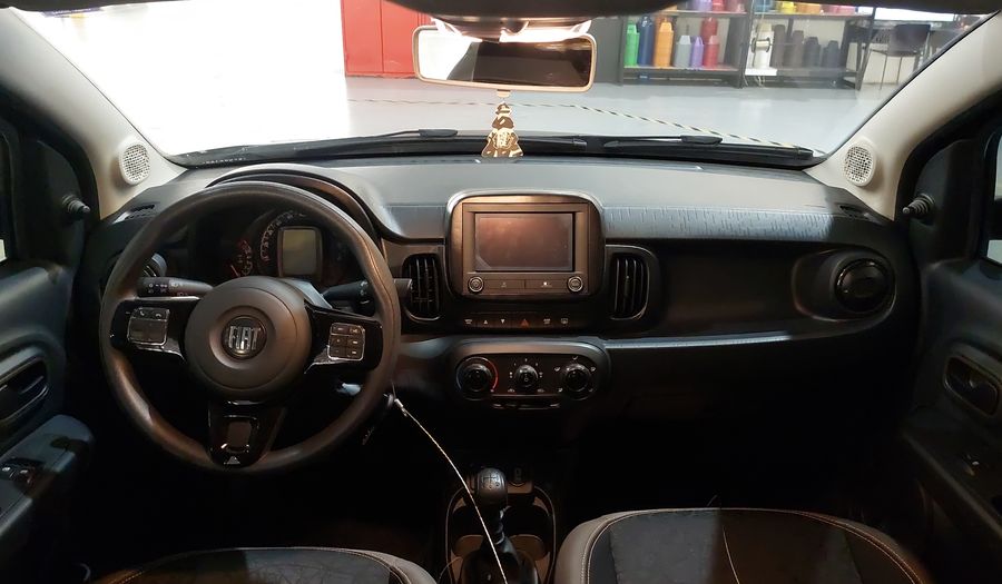 Fiat Mobi 1.0 TREKKING MT Hatchback 2025