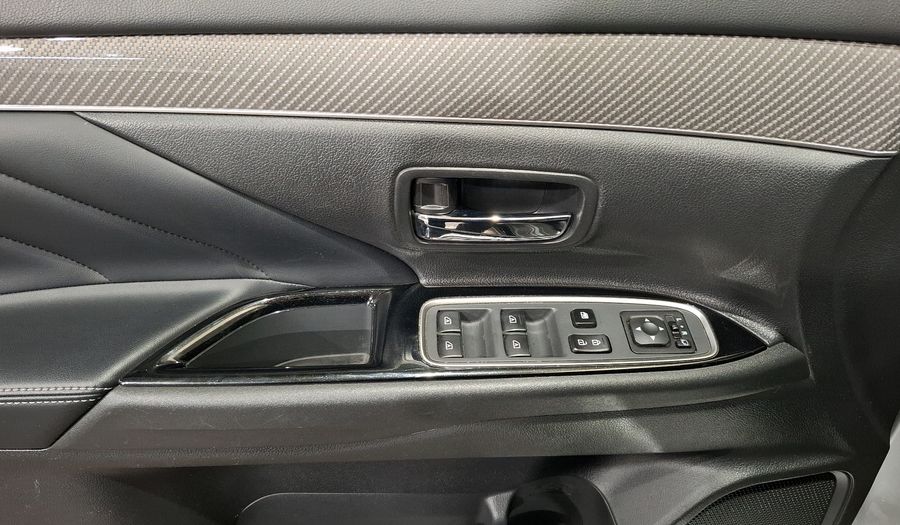 Mitsubishi Outlander 2.4 PHEV LIMITED AUTO 4WD Suv 2022