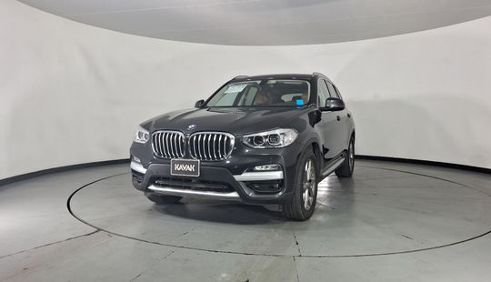 2019 • 51,000 km • Automático