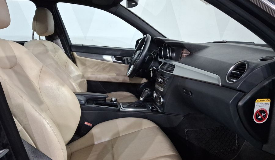 Mercedes Benz Clase C 1.8 200 CGI SPORT AT Sedan 2012