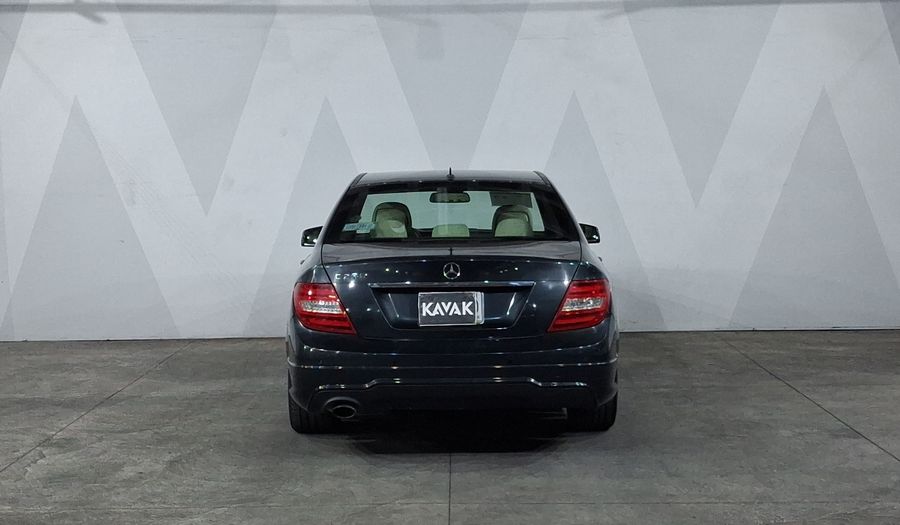Mercedes Benz Clase C 1.8 200 CGI SPORT AT Sedan 2012