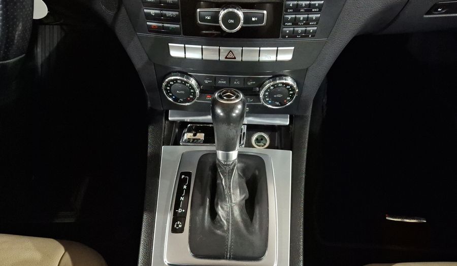 Mercedes Benz Clase C 1.8 200 CGI SPORT AT Sedan 2012