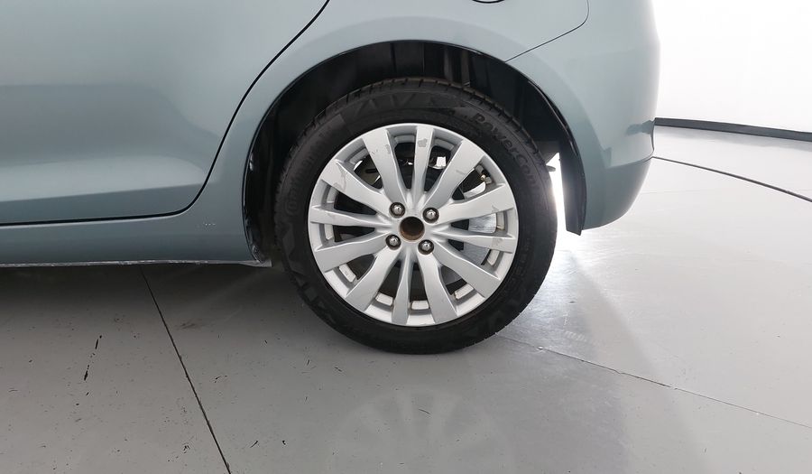 Suzuki Swift 1.4 GLS AT Hatchback 2013