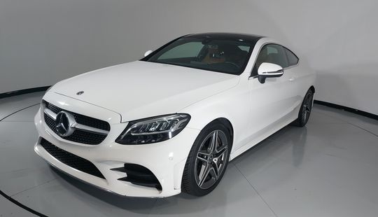 Mercedes Benz • Clase C