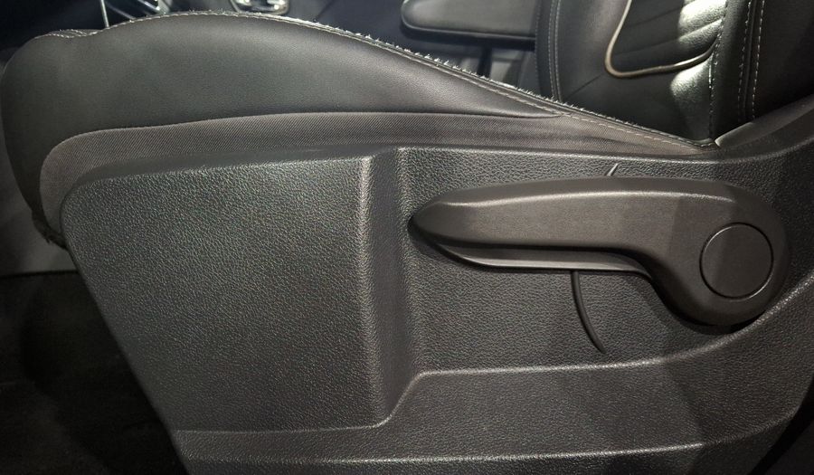 Renault Captur 2.0 ICONIC AUTO Hatchback 2019