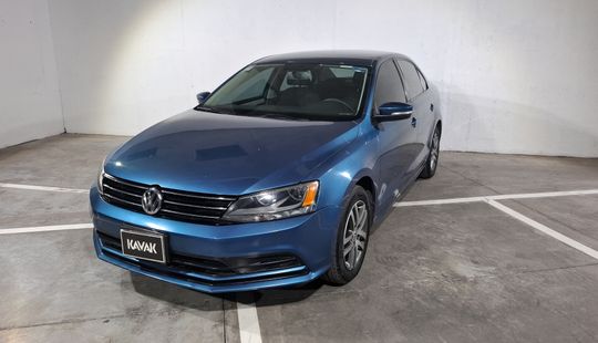 Volkswagen • Jetta