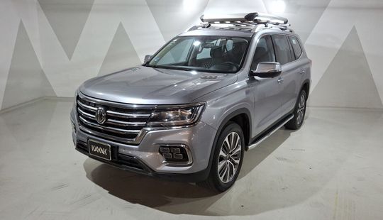 2022 • 66,740 km • Automático