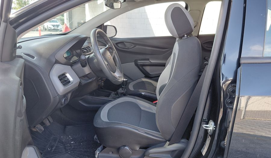 Chevrolet Onix 1.4 LT Hatchback 2016