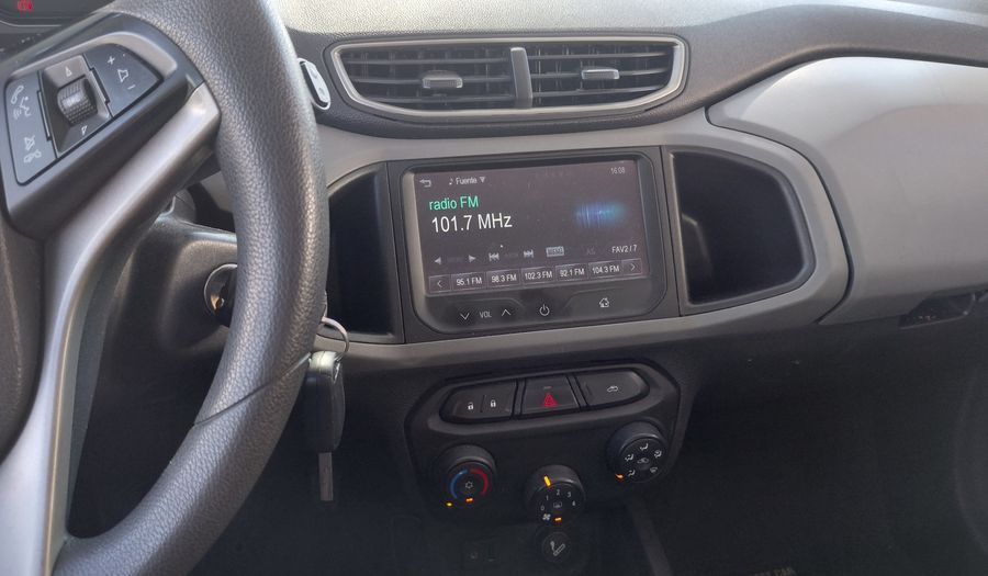 Chevrolet Onix 1.4 LT Hatchback 2016