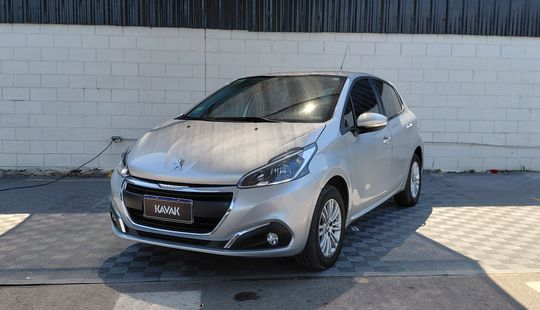 Peugeot • 208