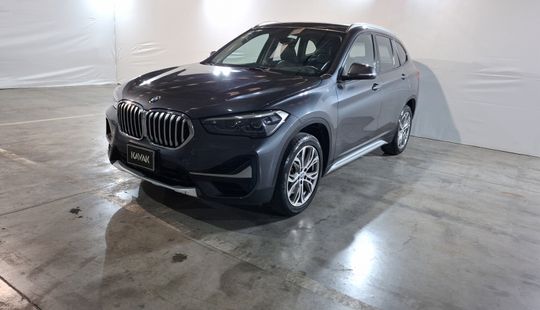 2021 • 56,000 km • Automático