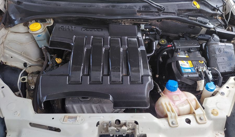 Fiat Punto 1.4 ATTRACTIVE 5P Hatchback 2015