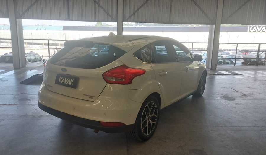 Ford Focus TITANIUM PLUS Hatchback 2016