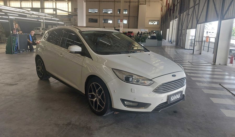 Ford Focus TITANIUM PLUS Hatchback 2016