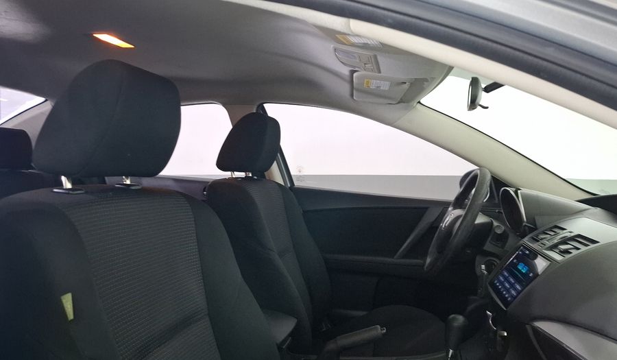 Mazda 3 2.0 SEDAN I TOURING TA Sedan 2013