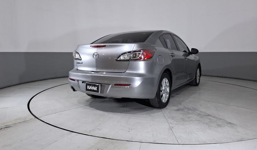 Mazda 3 2.0 SEDAN I TOURING TA Sedan 2013