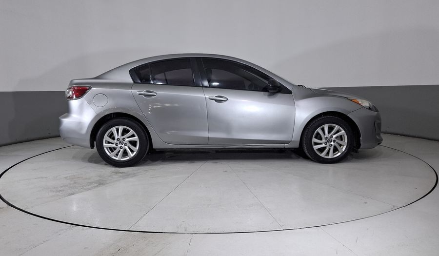 Mazda 3 2.0 SEDAN I TOURING TA Sedan 2013