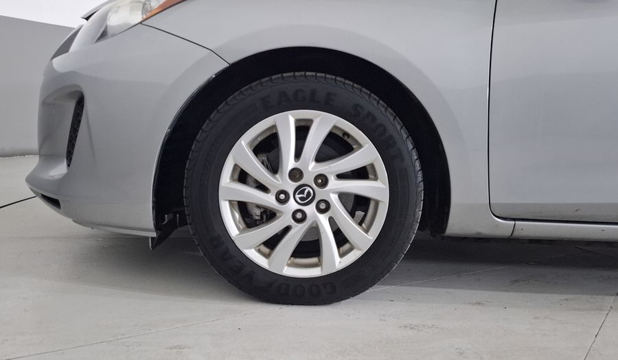 Mazda 3 2.0 SEDAN I TOURING TA Sedan 2013