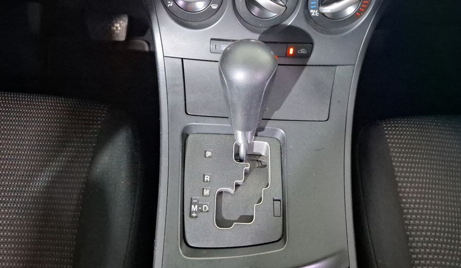 Mazda 3 2.0 SEDAN I TOURING TA Sedan 2013