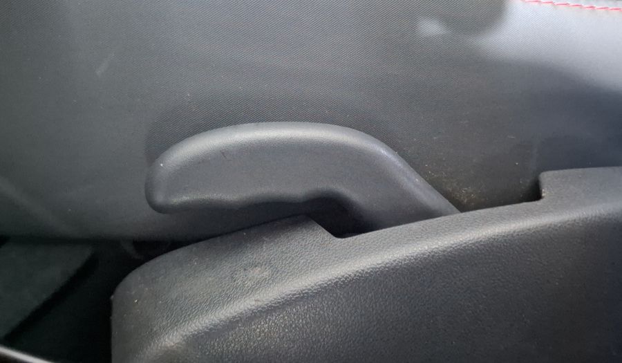 Renault Stepway 1.6 DYNAMIQUE MT Hatchback 2012