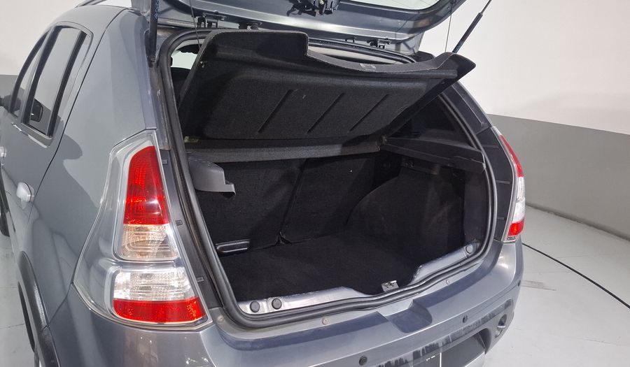 Renault Stepway 1.6 DYNAMIQUE MT Hatchback 2012