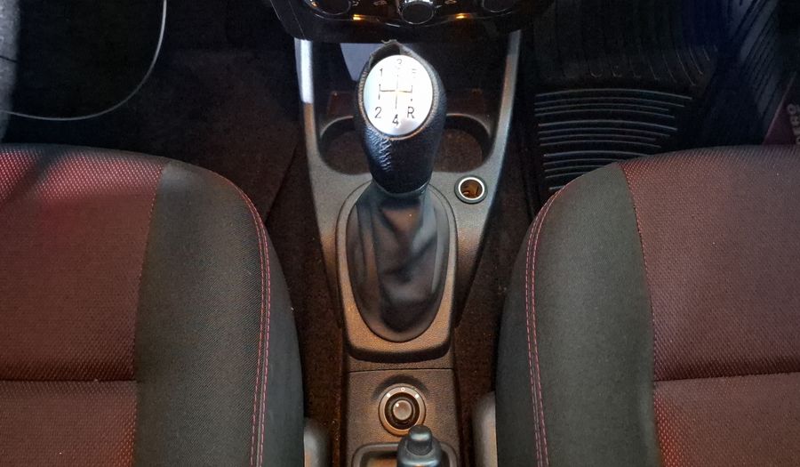 Renault Stepway 1.6 DYNAMIQUE MT Hatchback 2012