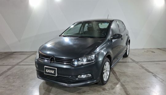 Volkswagen • Polo