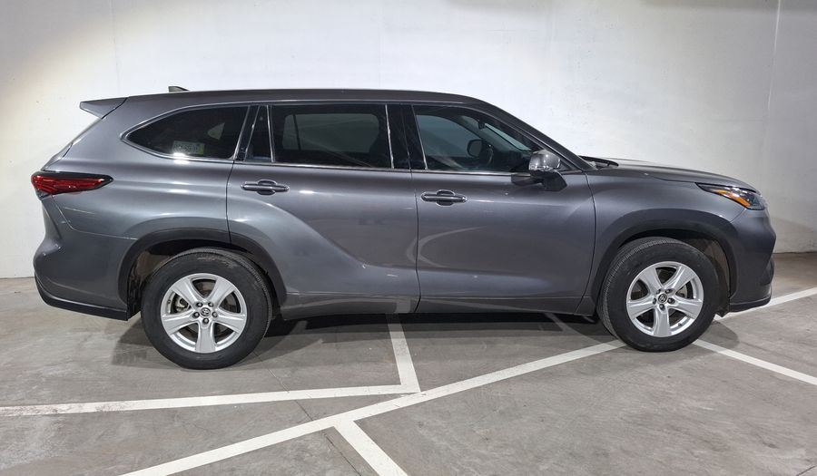 Toyota Highlander 3.5 LE AUTO Suv 2022