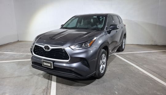 Toyota • Highlander