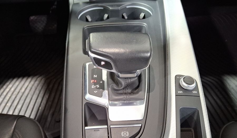 Audi A4 2.0 MHEV 40 TFSI SELECT DCT Sedan 2021