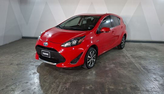 Toyota • Prius C