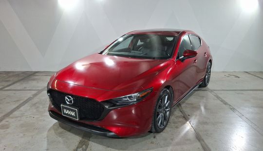 Mazda • Mazda 3