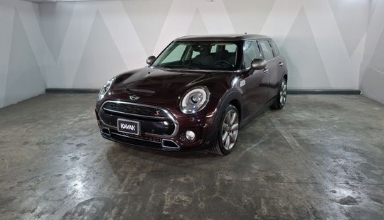 Mini • Clubman