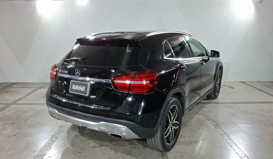 Mercedes Benz Clase Gla 1.6 GLA 200 SPORT DCT Suv 2019